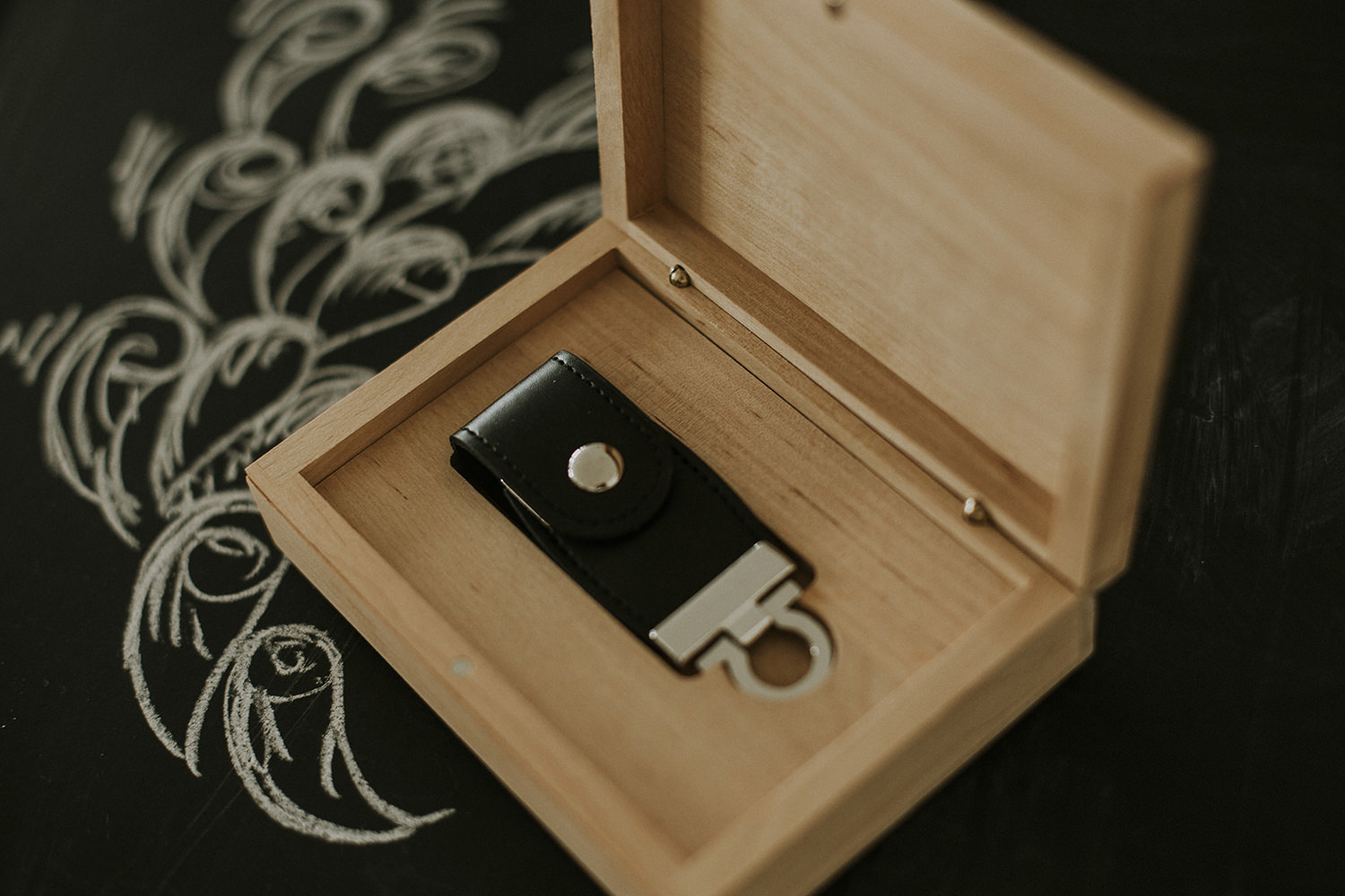 Leather And Glass USB Box 3